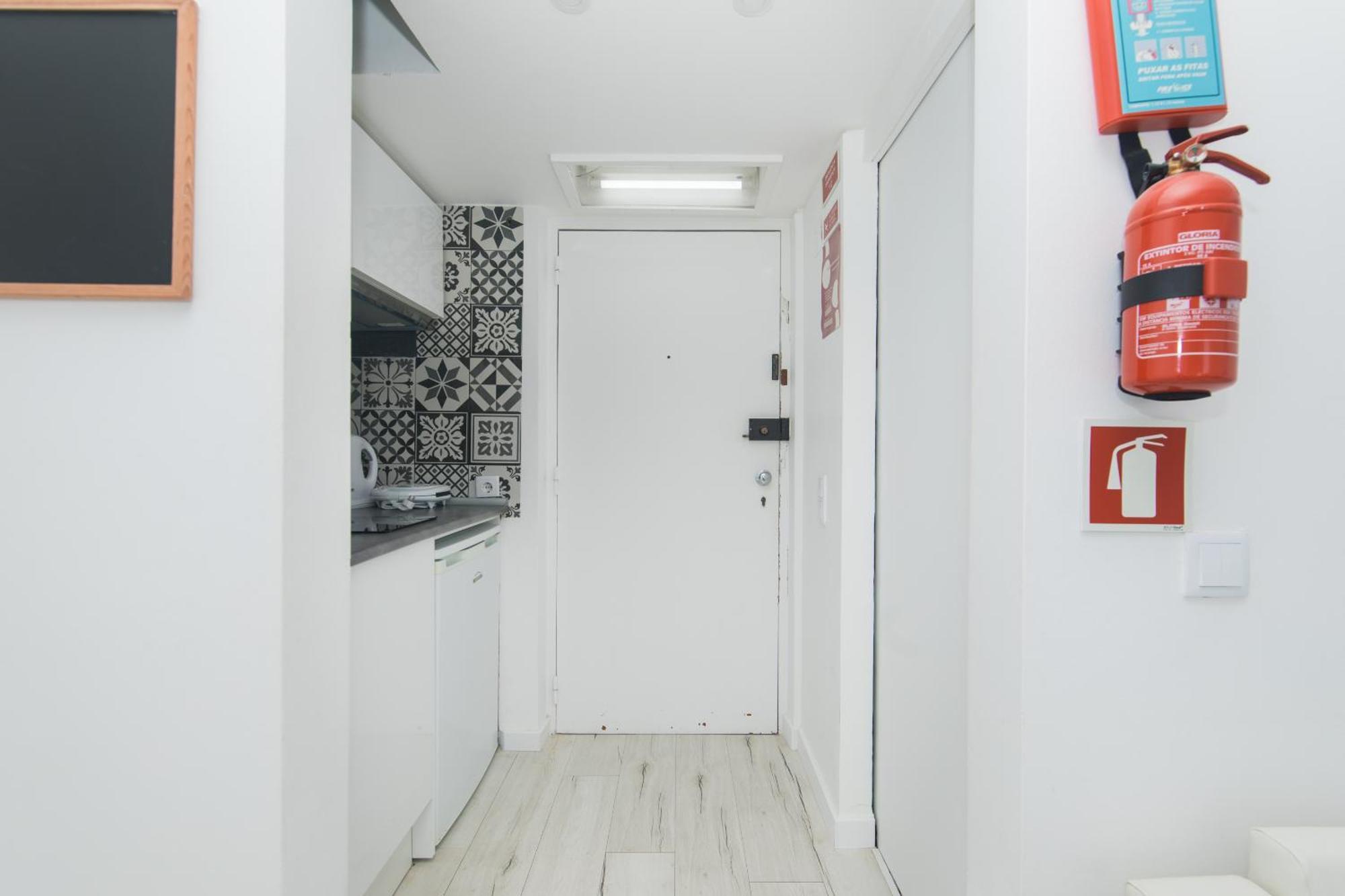 Apartamento Sol Da Falesia เซซิมบรา ภายนอก รูปภาพ